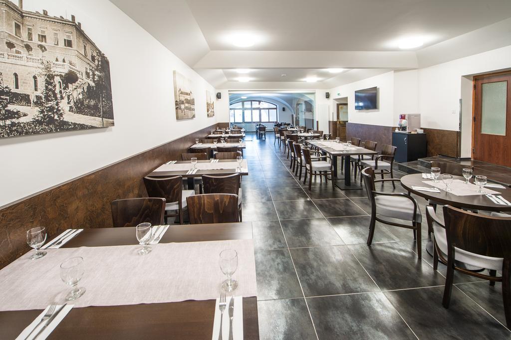 Hotel U Lva Bilina Ngoại thất bức ảnh